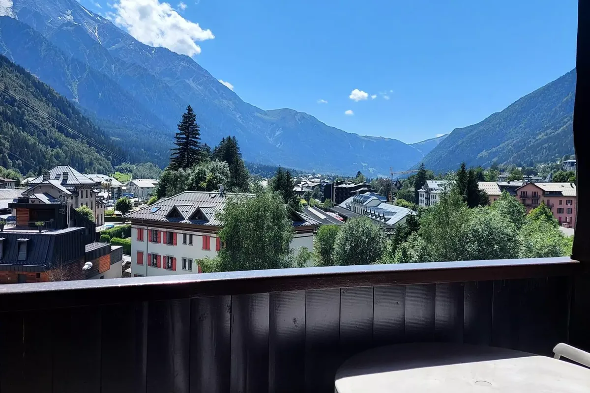 3 Pièces 6 Personnes