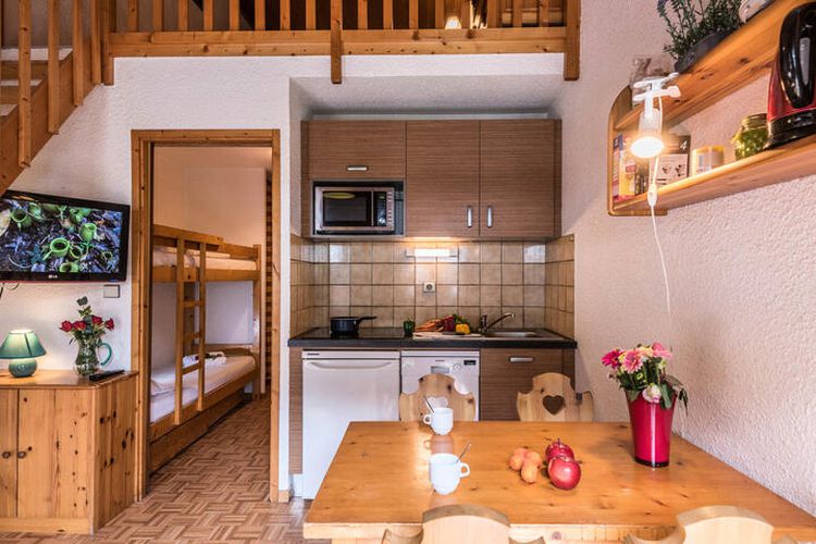 1 Pièce 5 Personnes