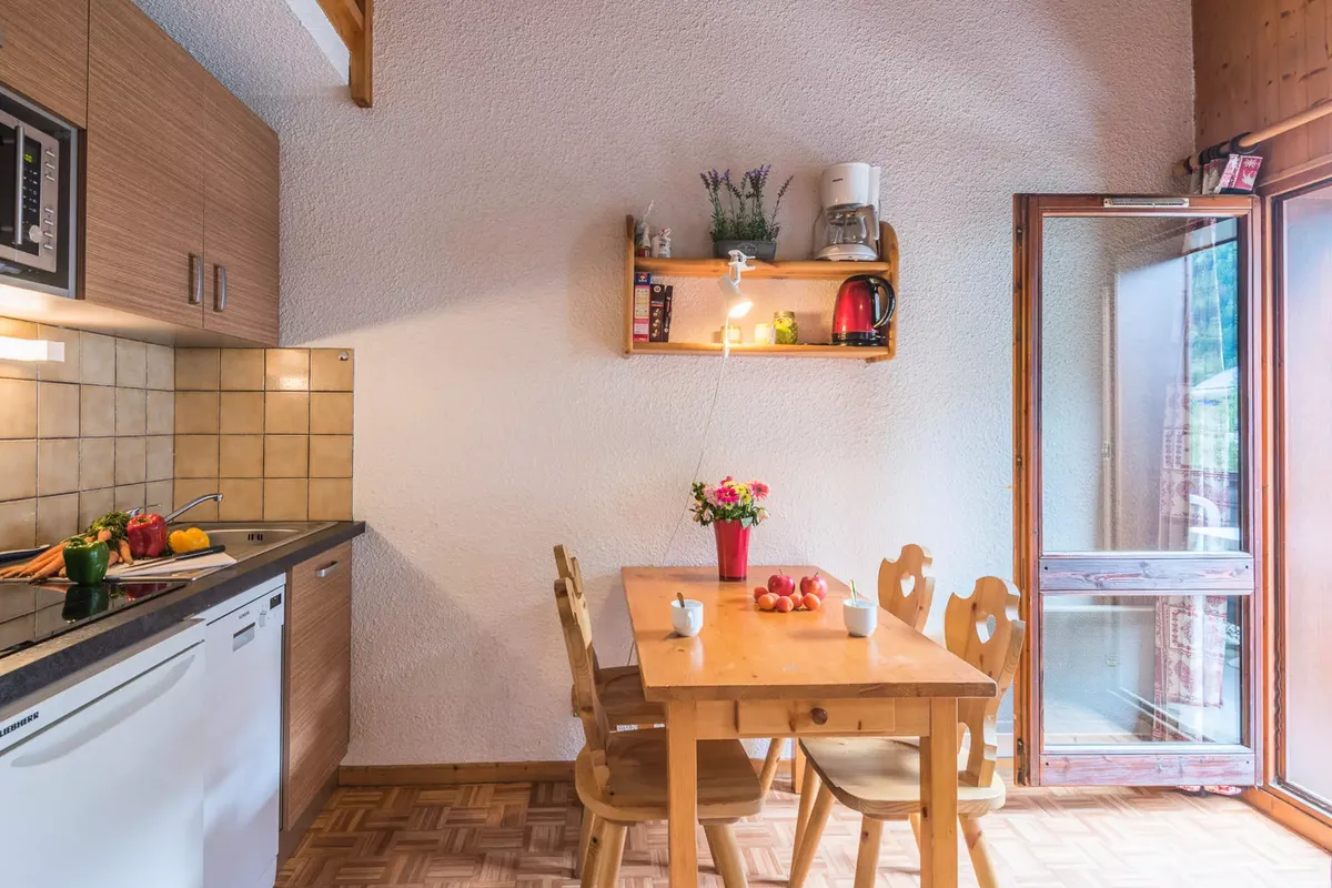 1 Pièce 5 Personnes