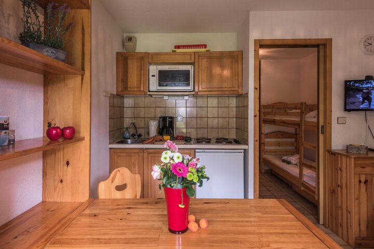 1 Pièce 4 Personnes