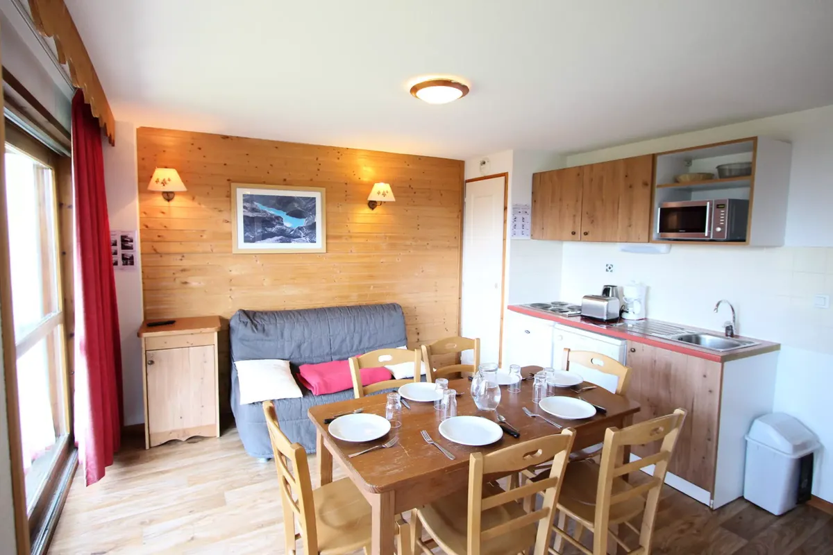 3 Pièces 6 Personnes