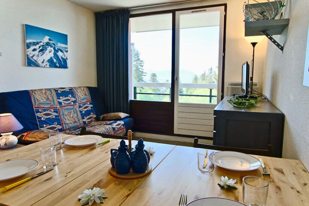 1 Pièce 4 Personnes