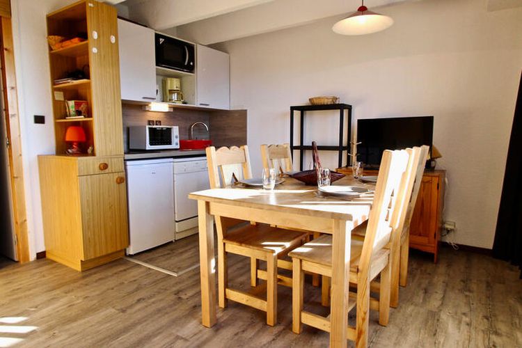 1 Pièce 4 Personnes