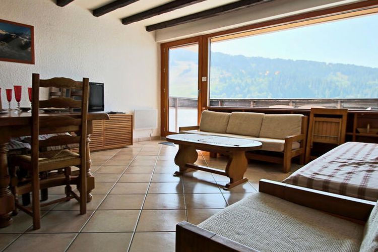 3 Pièces 6 Personnes