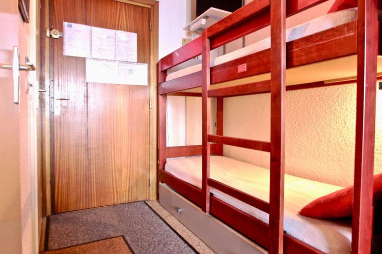 1 Pièce 4 Personnes