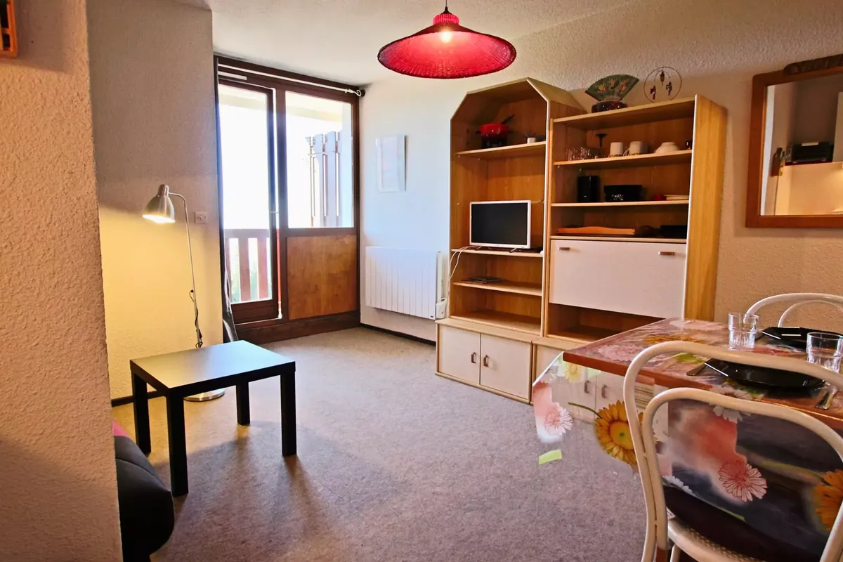 1 Pièce 4 Personnes