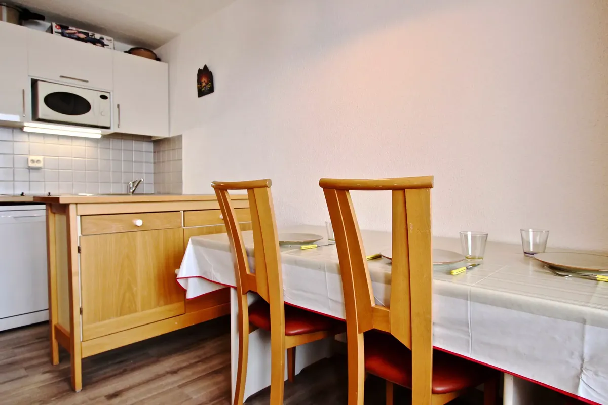 1 Pièce 4 Personnes