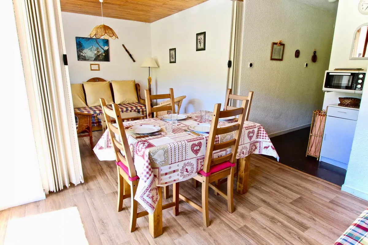 1 Pièce 4 Personnes