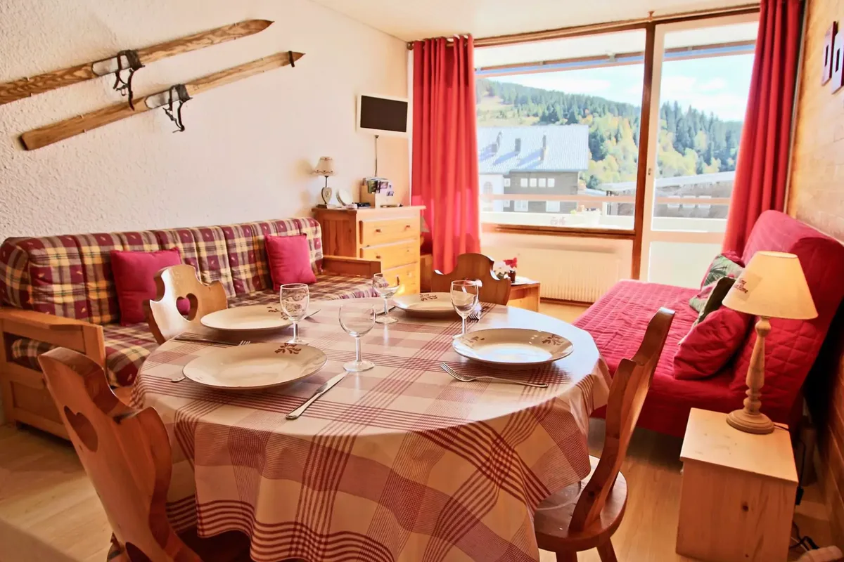 1 Pièce 4 Personnes