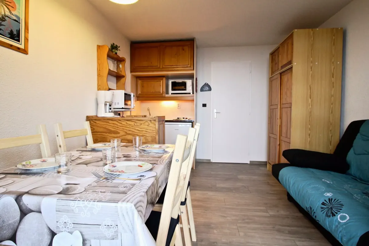 1 Pièce 4 Personnes