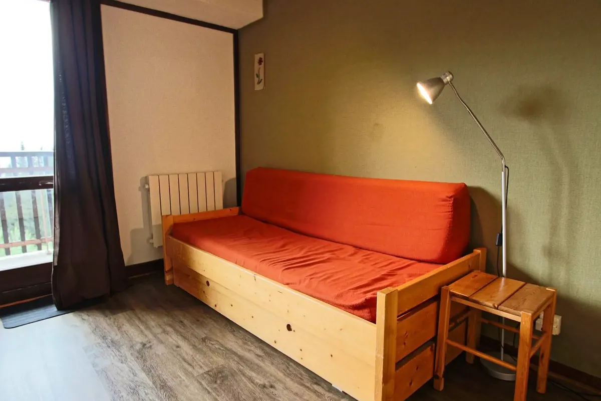 1 Pièce 4 Personnes