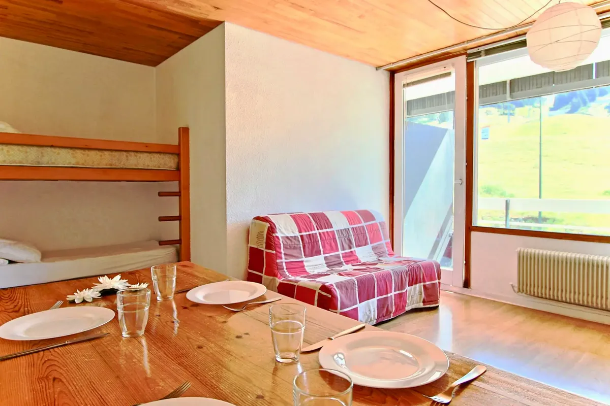 1 Pièce 4 Personnes