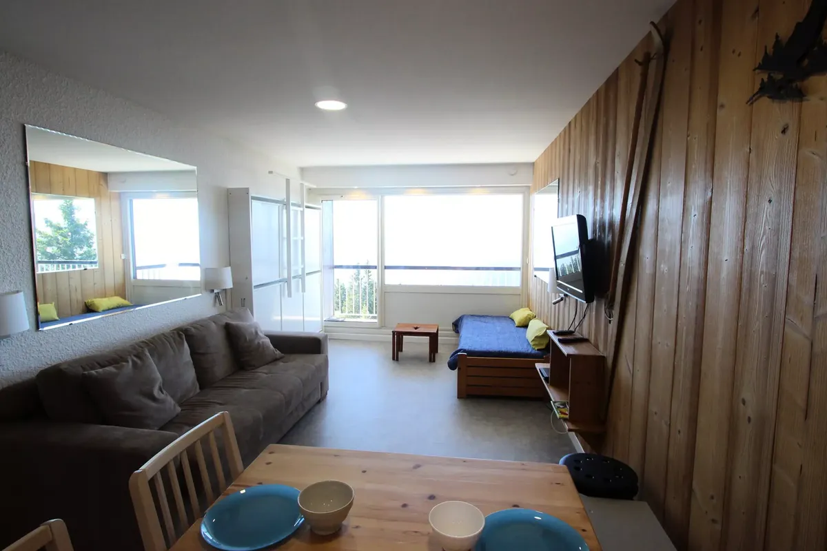 1 Pièce 4 Personnes