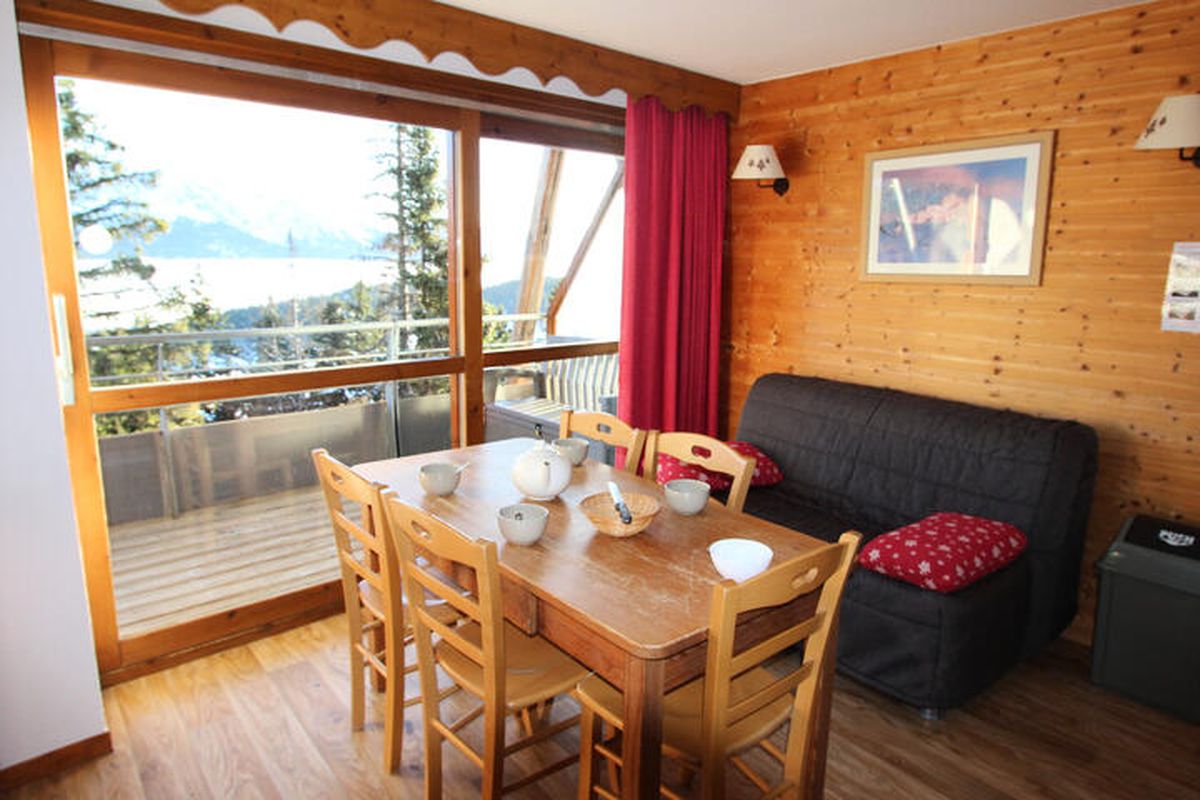 3 Pièces 6 Personnes