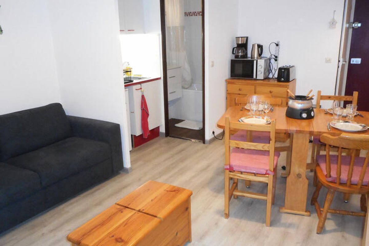 1 Pièce 4 Personnes