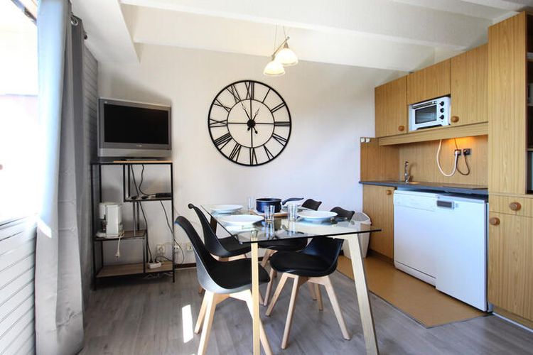 1 Pièce 4 Personnes