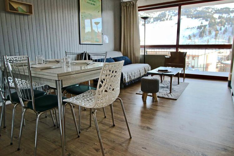 2 Pièces 6 Personnes