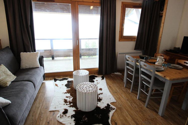 1 Pièce 4 Personnes