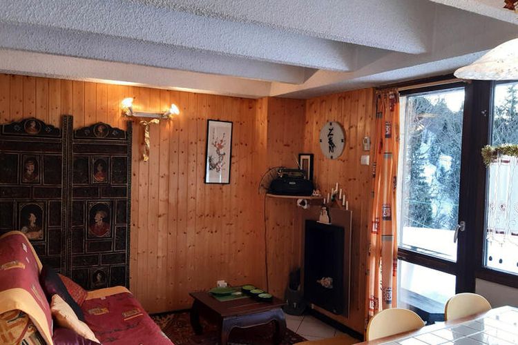 1 Pièce 4 Personnes