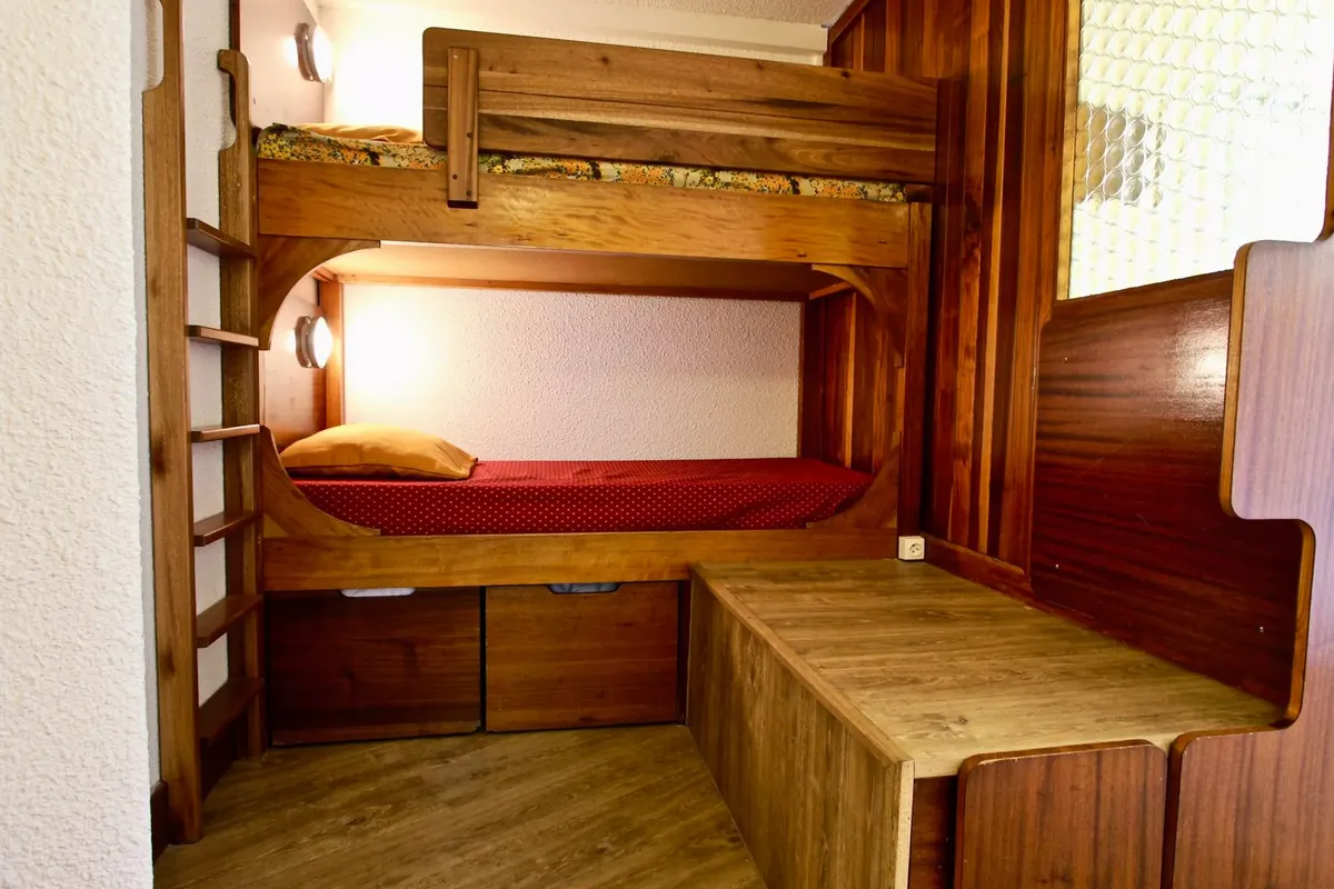 1 Pièce 4 Personnes