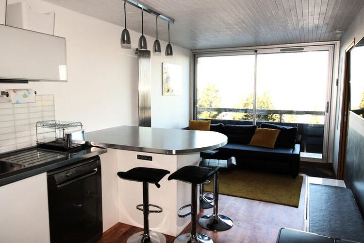 4 Pièces 8 Personnes