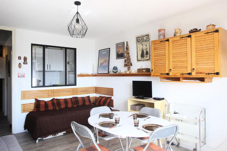 1 Pièce 4 Personnes