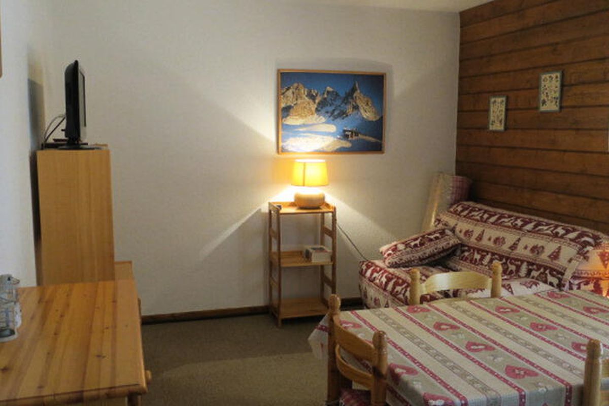 1 Pièce 4 Personnes