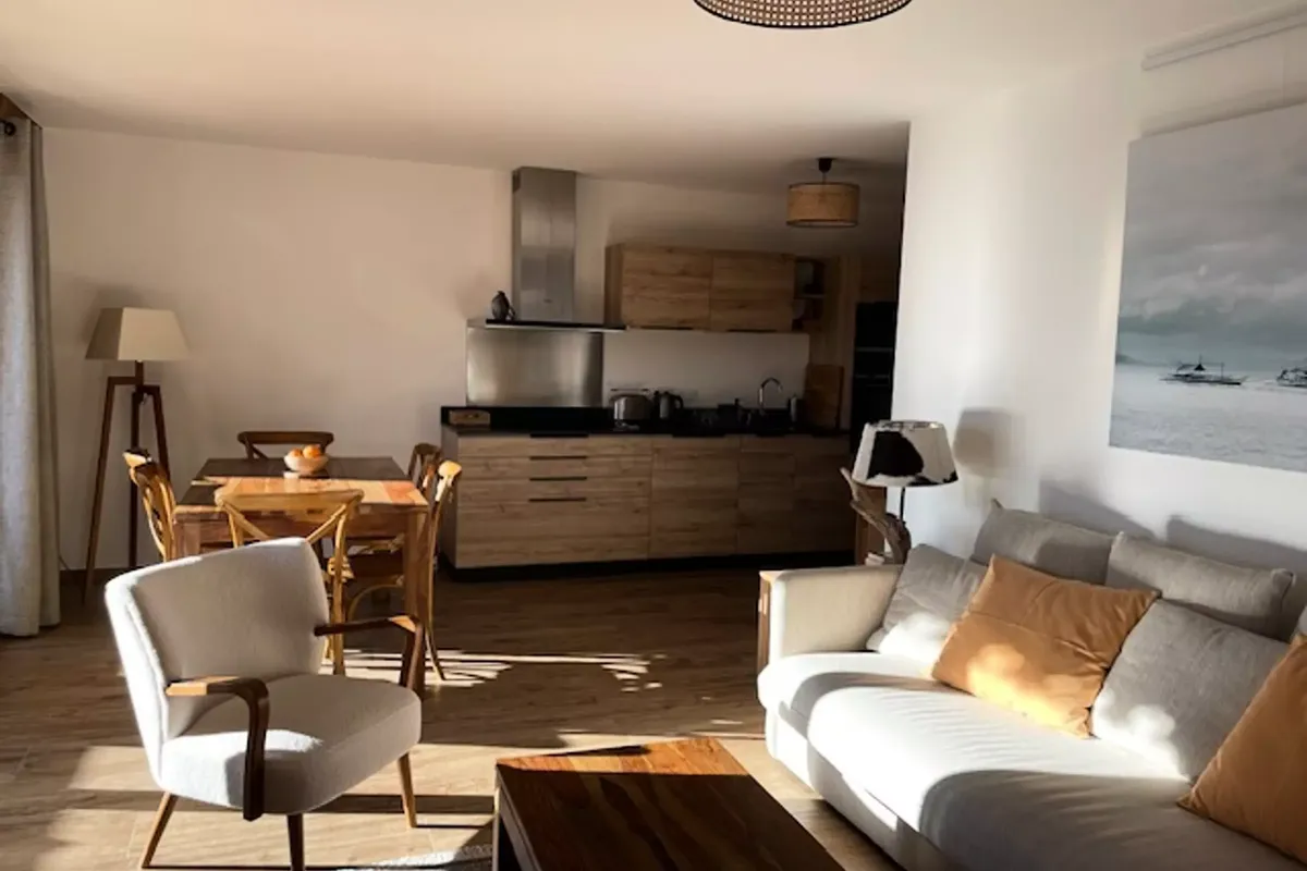 4 Pièces 6 Personnes