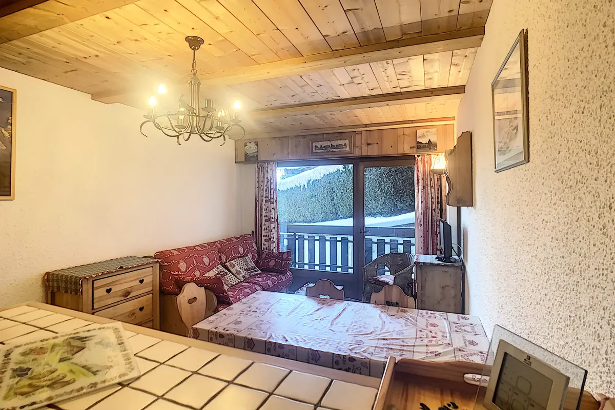 1 Pièce 4 Personnes