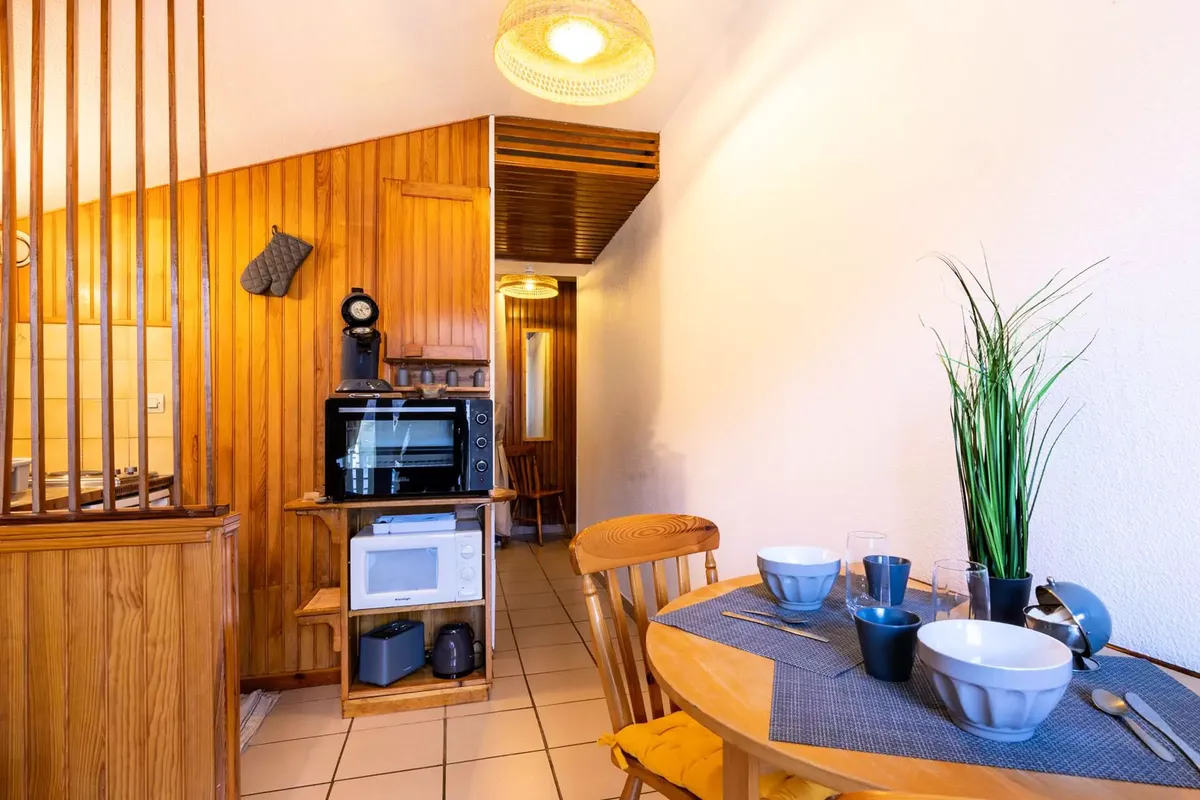 1 Pièce 4 Personnes