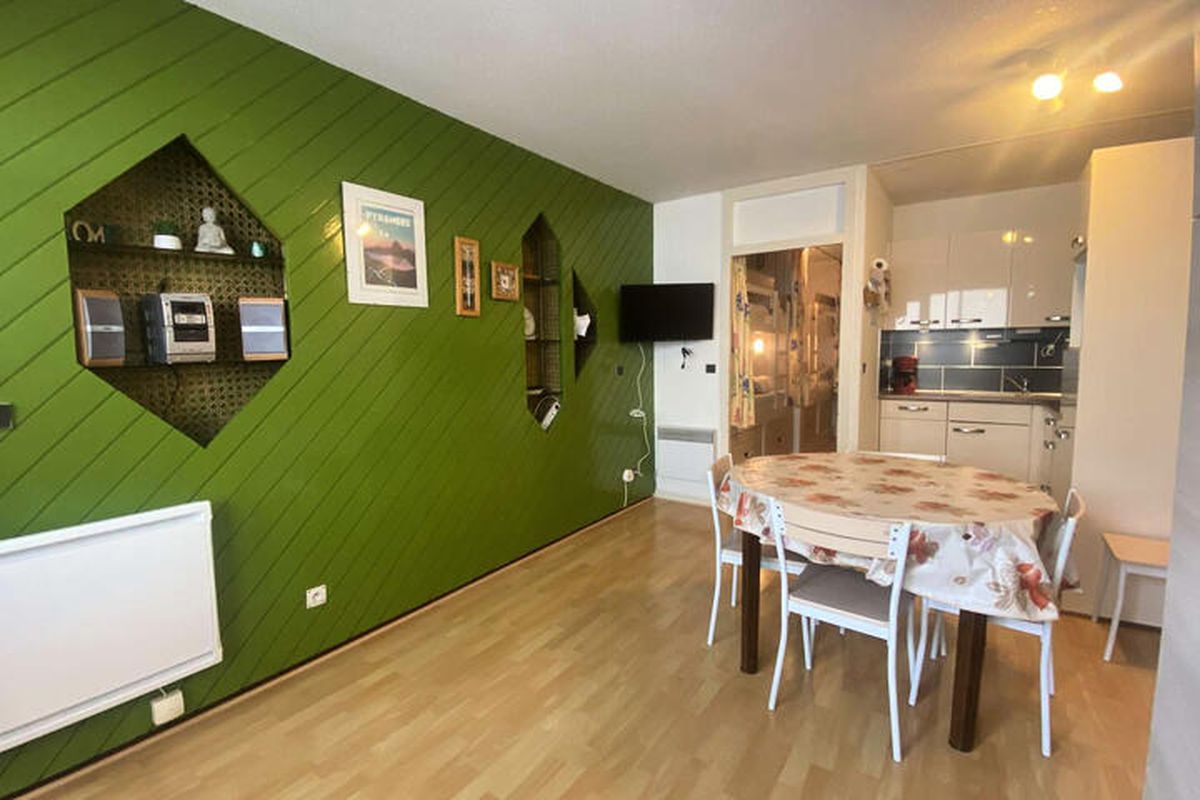 1 Pièce 6 Personnes