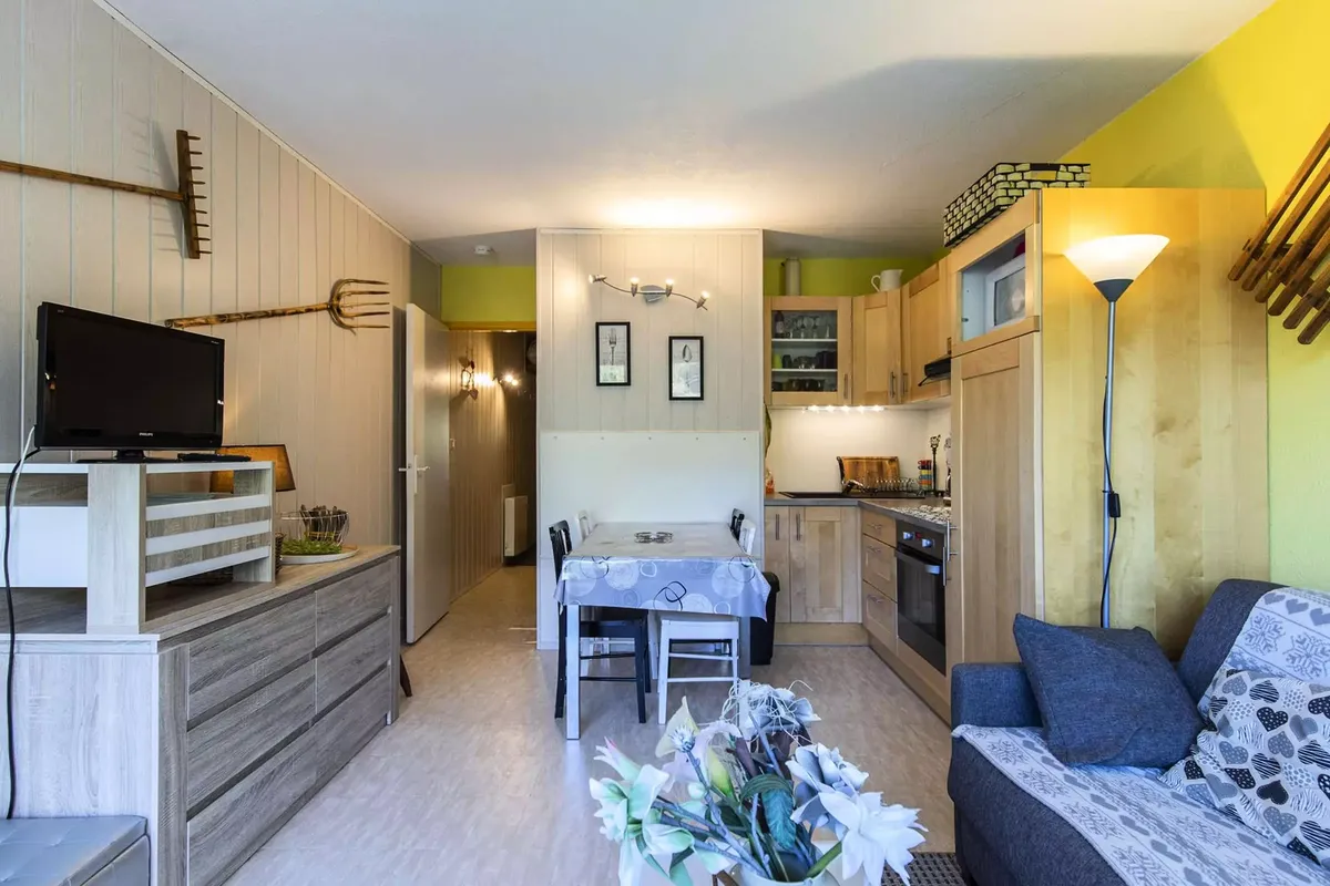 1 Pièce 6 Personnes