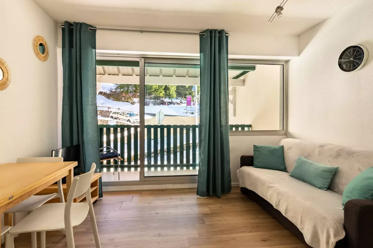 1 Pièce 4 Personnes