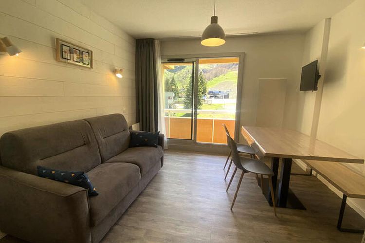 1 Pièce 4 Personnes