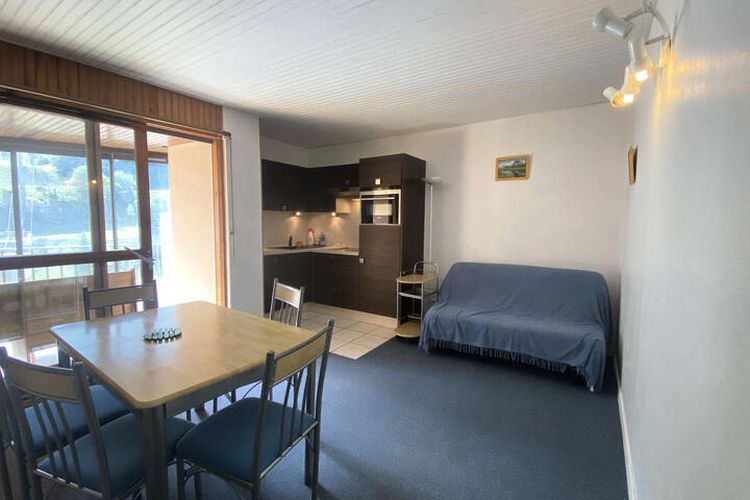 1 Pièce 6 Personnes