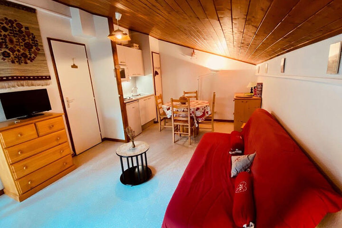 1 Pièce 4 Personnes