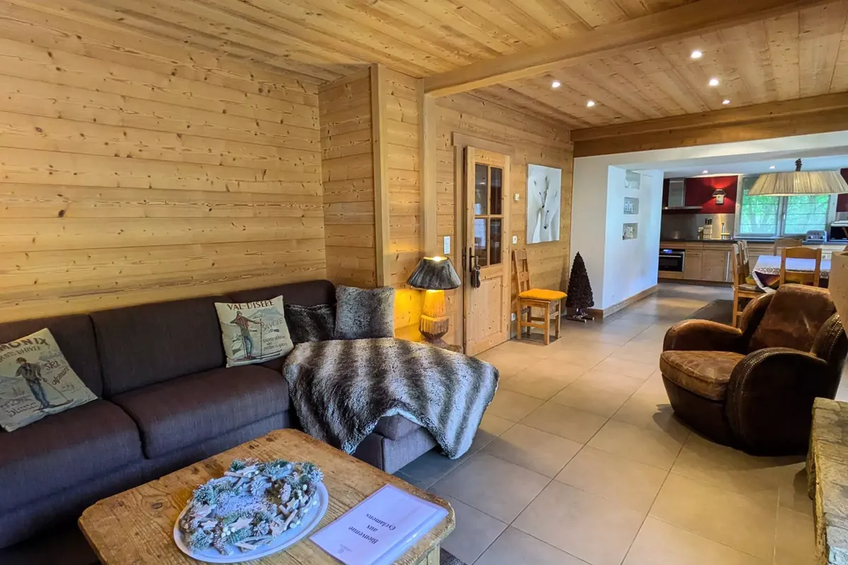 5 Pièces 10 Personnes