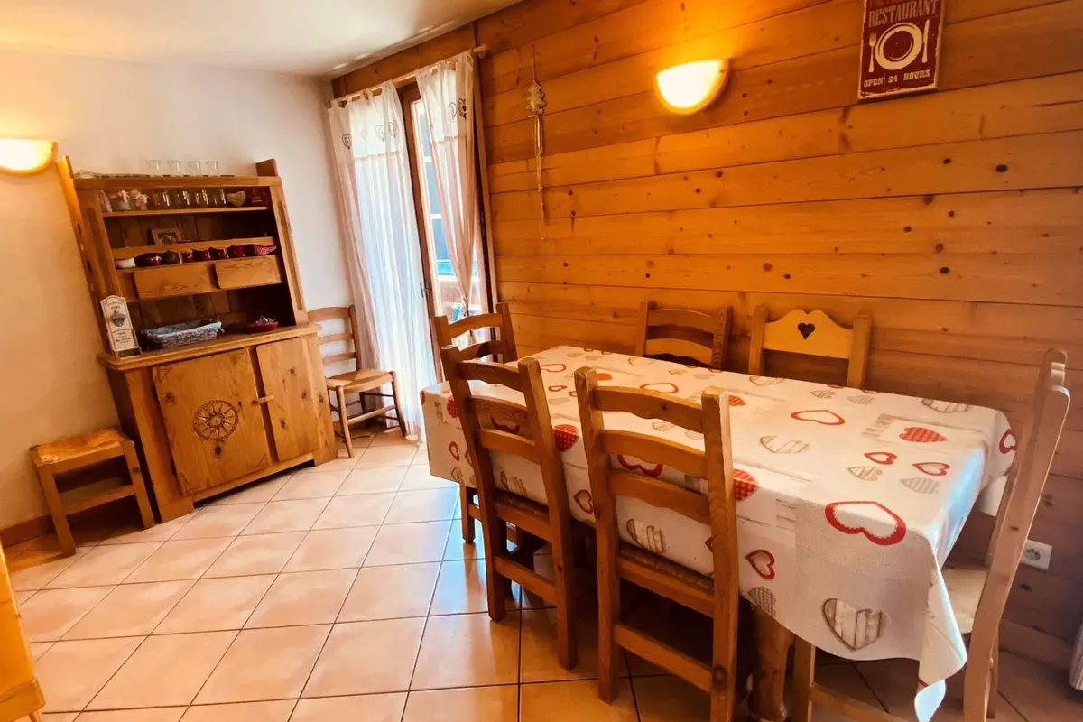 3 Pièces 6 Personnes