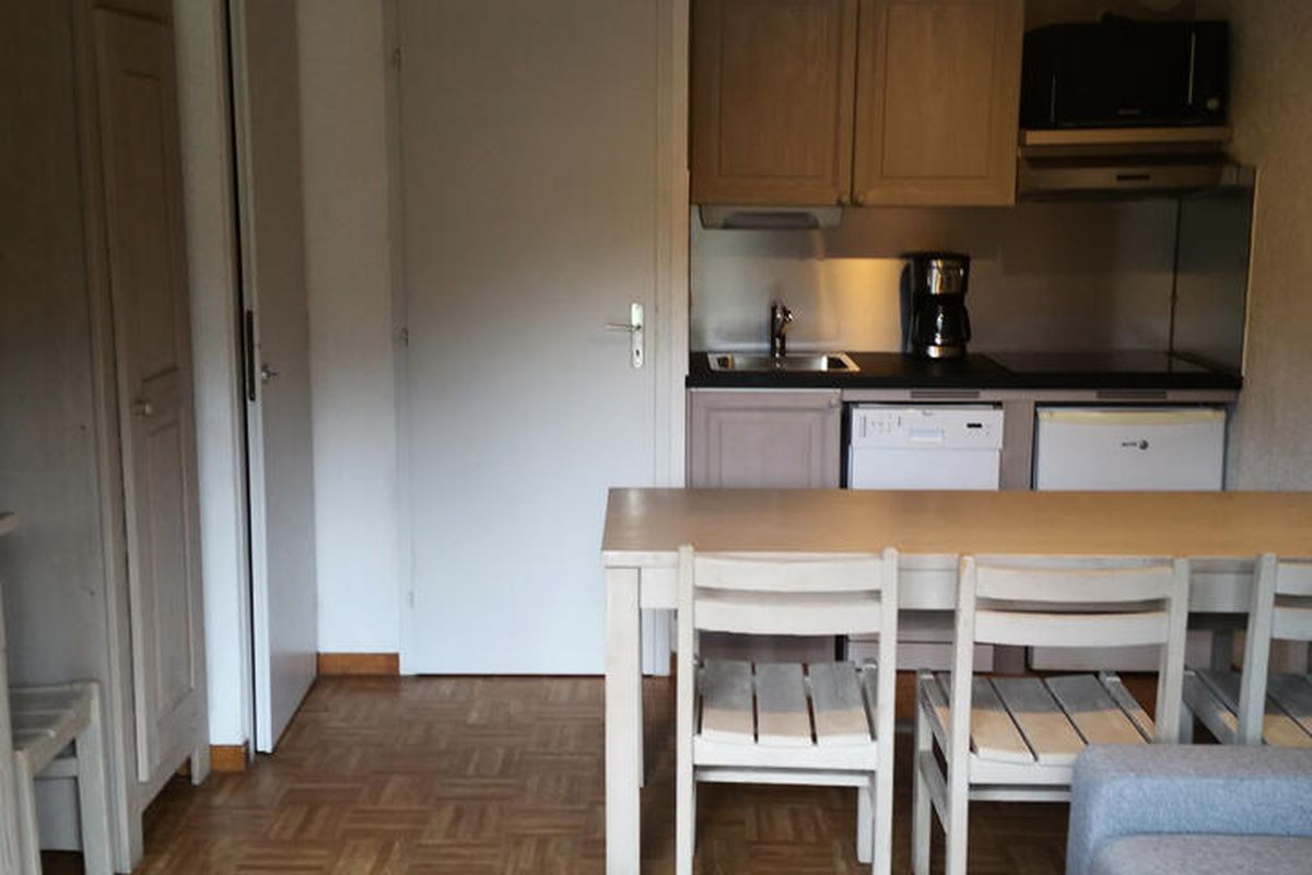 6 Pièces 10 Personnes