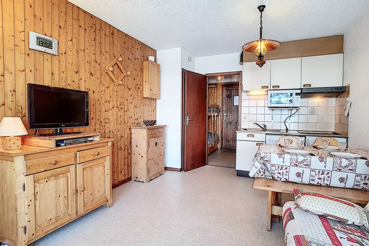 1 Pièce 4 Personnes