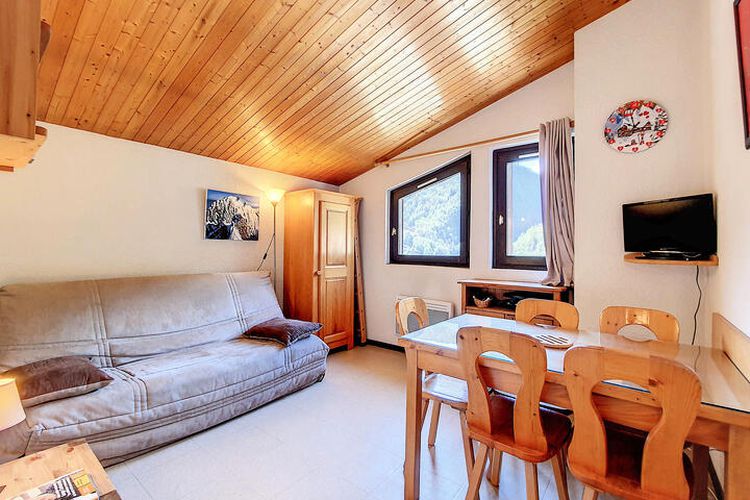 1 Pièce 4 Personnes