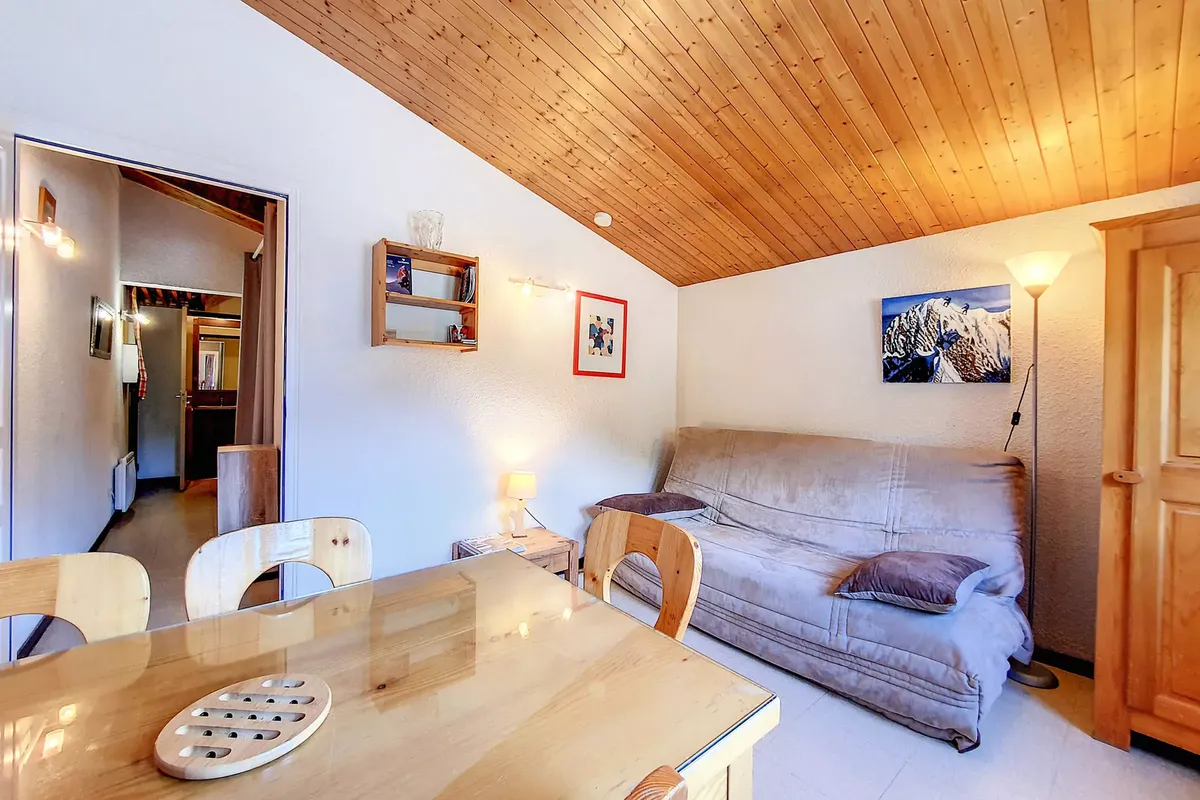 1 Pièce 4 Personnes