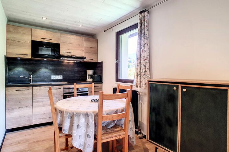 1 Pièce 4 Personnes