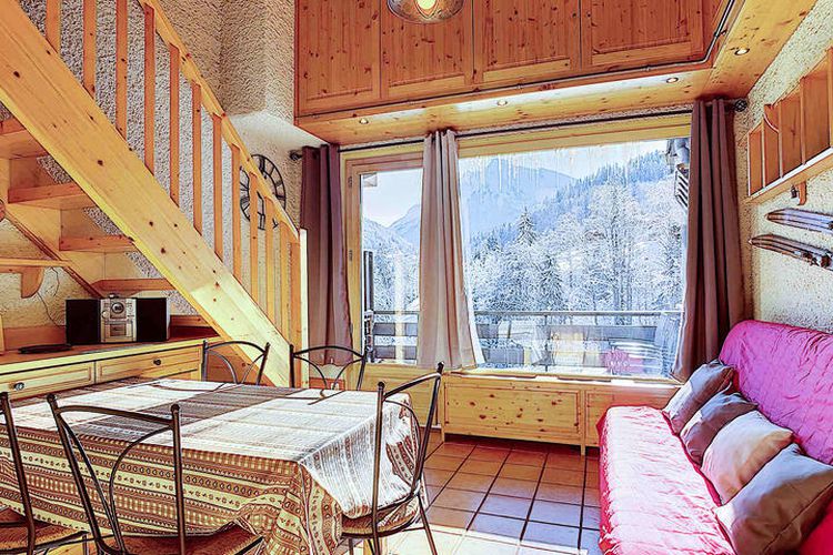 1 Pièce 6 Personnes