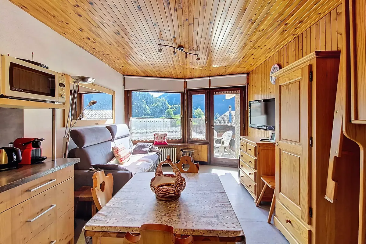 1 Pièce 4 Personnes