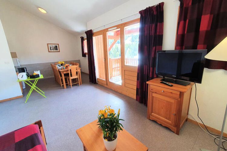 3 Pièces 8 Personnes