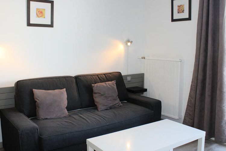 1 Pièce 4 Personnes