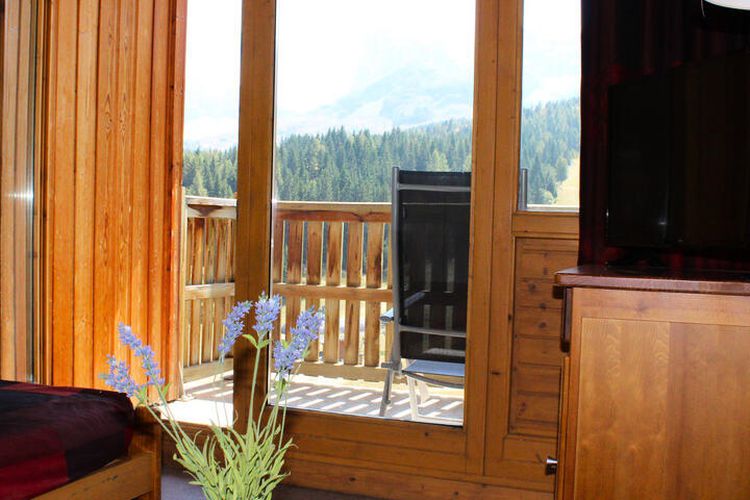 3 Pièces 6 Personnes