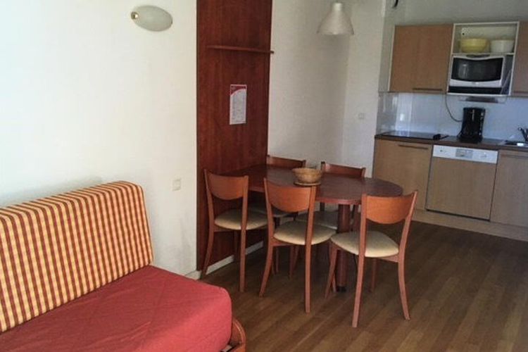 2 Pièces 4 Personnes