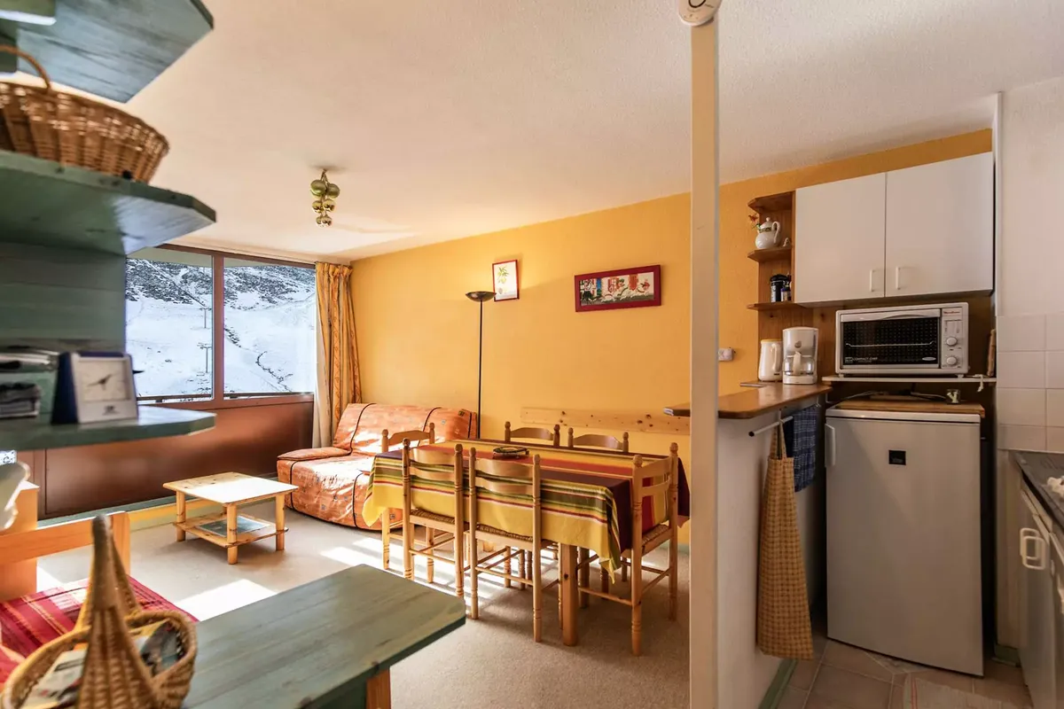 1 Pièce 6 Personnes